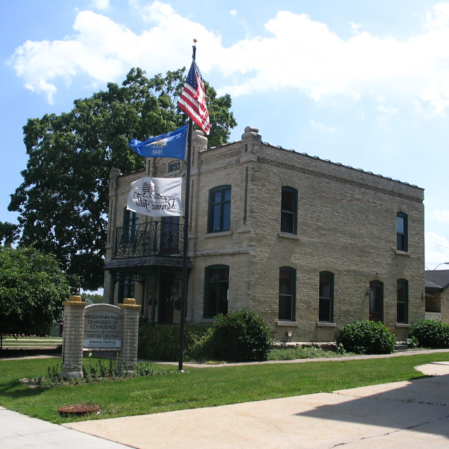 New Chamber and Flag Pix 001